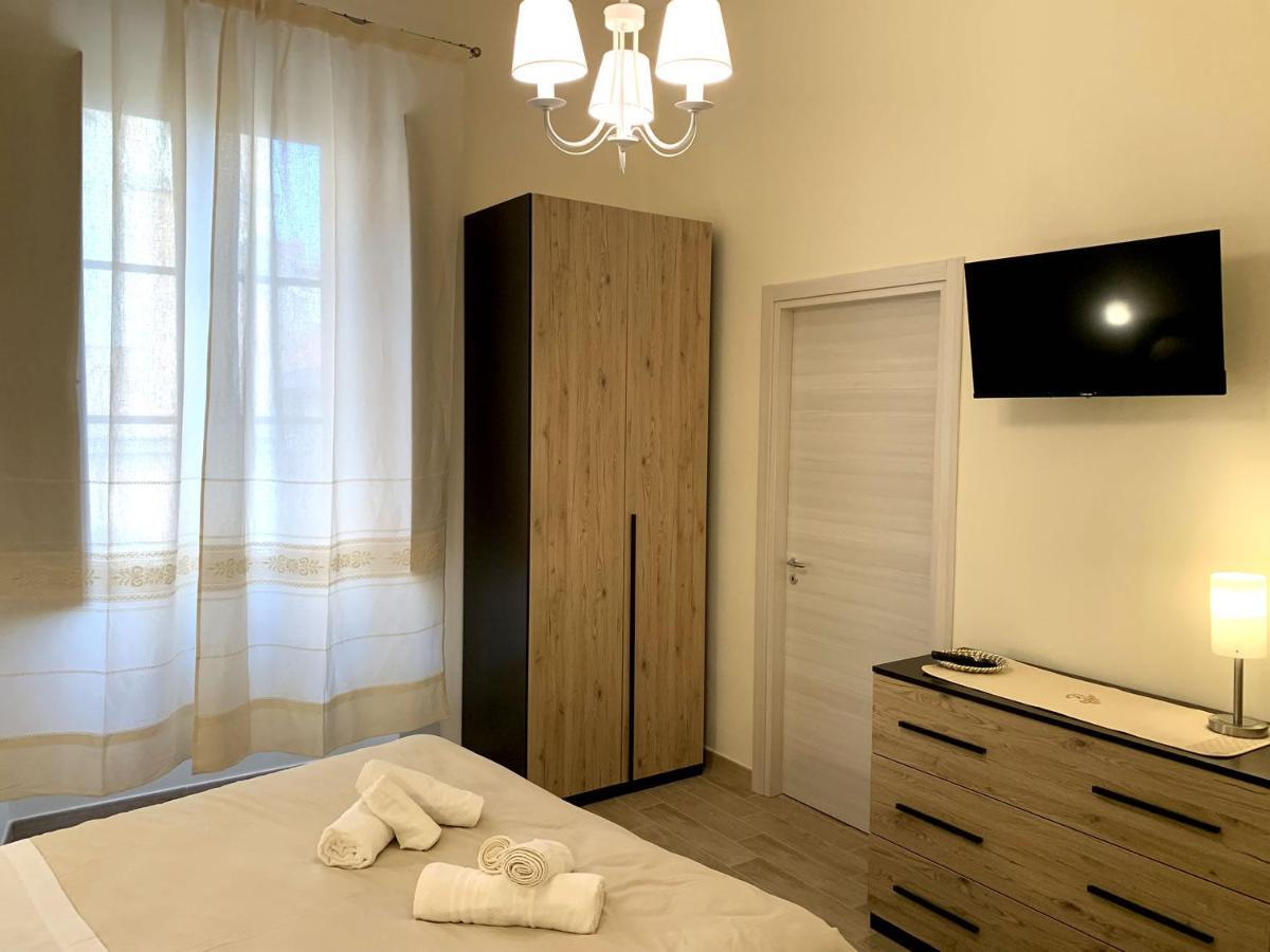 Domo Achenza Hotel Terralba Ngoại thất bức ảnh